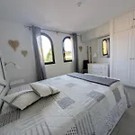 Casa Miro 아파트